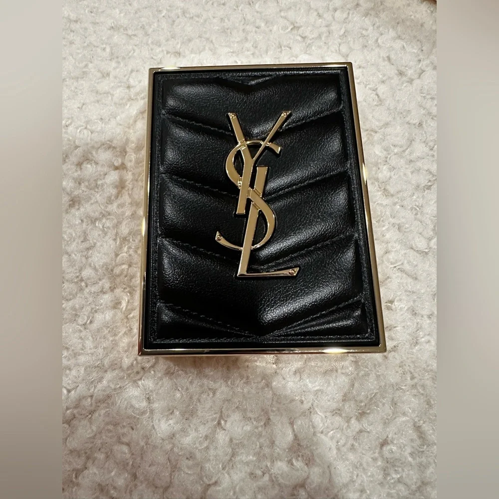 Yves Saint Laurent Couture Mini Clutch Eyeshadow - Gold